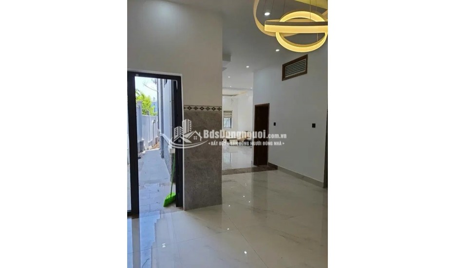 BÁN BIỆT THỰ HẺM XE HƠI 100 RA ĐƯỜNG LÊ VĂN LƯƠNG, 29 PHÚT VÔ QUẬN 1